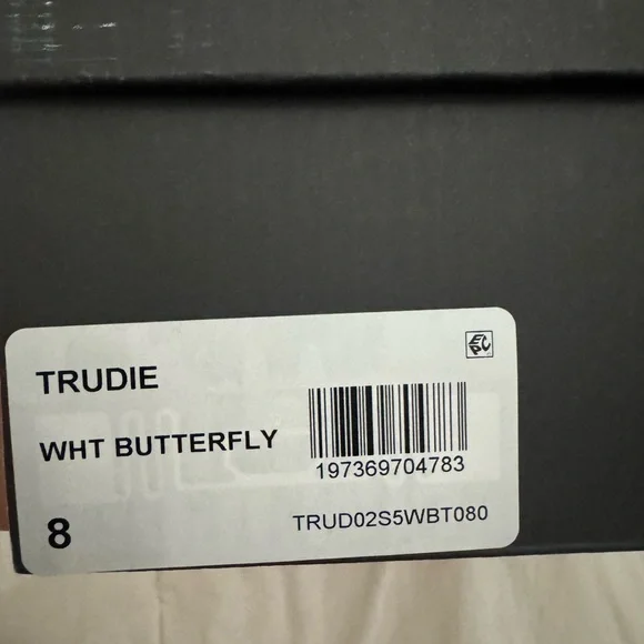 NIB Betsey Johnson Colorful Butterfly Strappy Heels - Picture 3 of 6